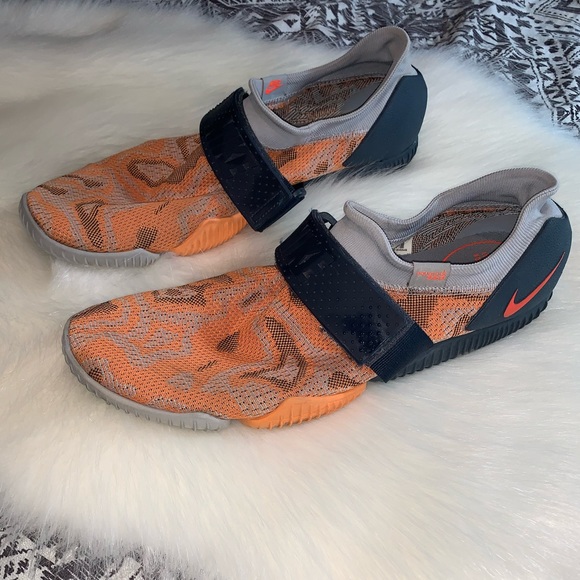 nikelab aqua sock 360